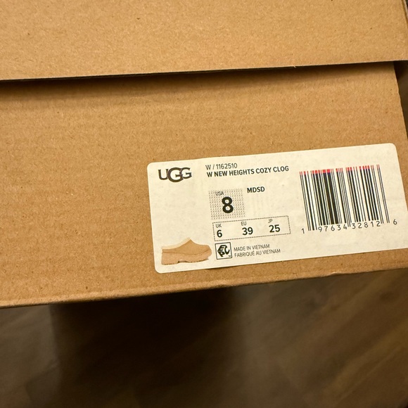 UGG Cozy Clog • Mustard Seed - Picture 4 of 4